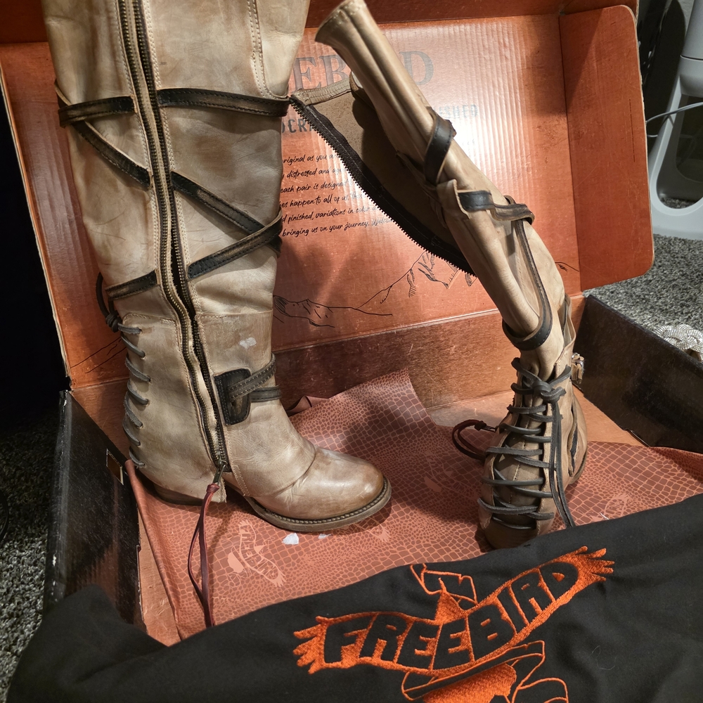 Freebird Women's Brown Lace-Up Boots